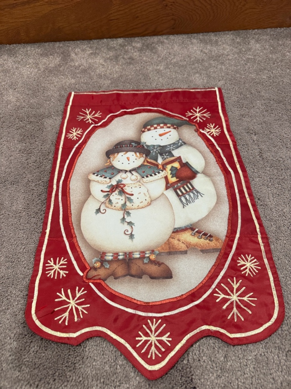 Debbie Mumm Snowman Couple Christmas Garden Flag Scalloped 12.5x20 Holiday Decor